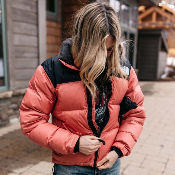 ✨Host Pick✨ North face “1996 Retro Nuptse Jacket” - Picture 3 of 3